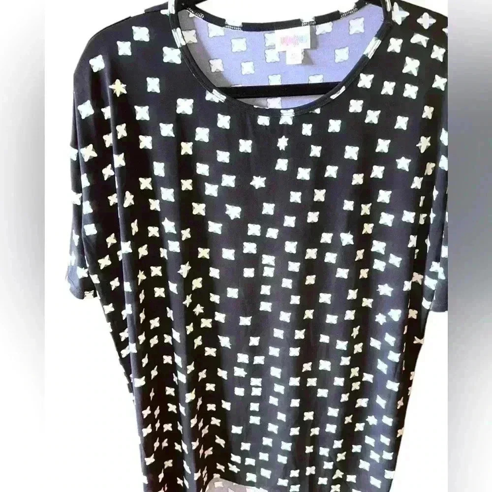 Lularoe Black & White cross‎ pattern Irma tunic top. NWT. Turquoise accent .